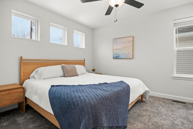 Building Photo - 2273 E 100th St