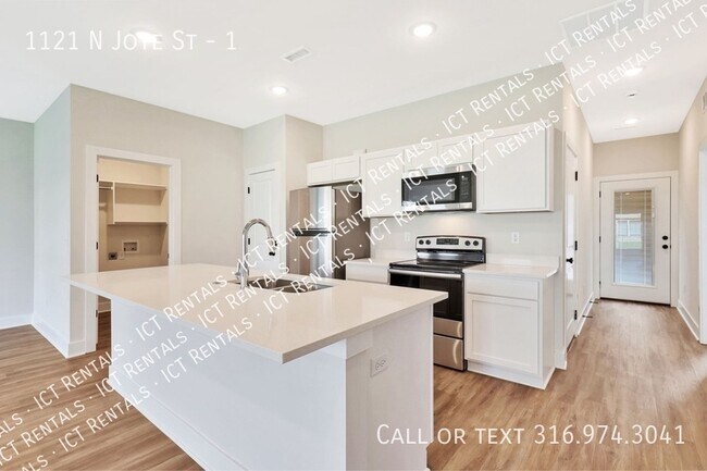 Building Photo - 1121 N Joye St