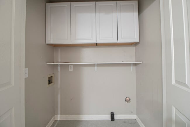 Building Photo - 1719 Claire Ct