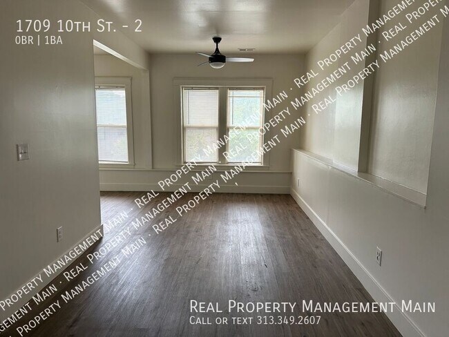 Building Photo - 1709 10th St