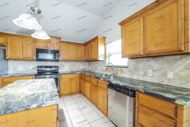 Building Photo - 2512 NW 179th Ct