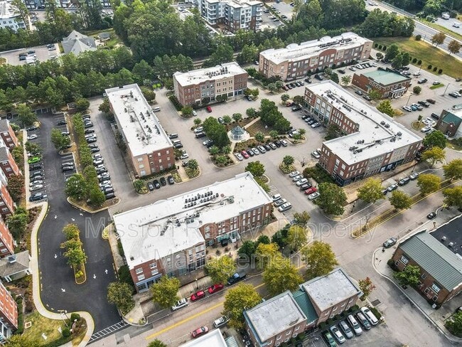 Building Photo - 4307 Fountain Square Plaza