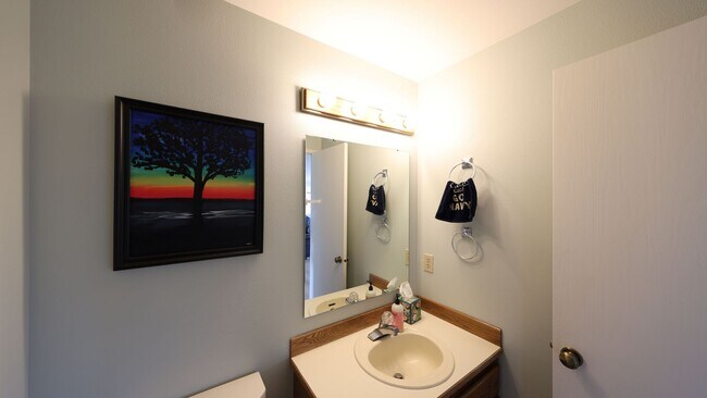 Building Photo - 3 Bed 2.5 Bath - View Home - Private Large Lot - Pet Friendly - NAS Whidbey