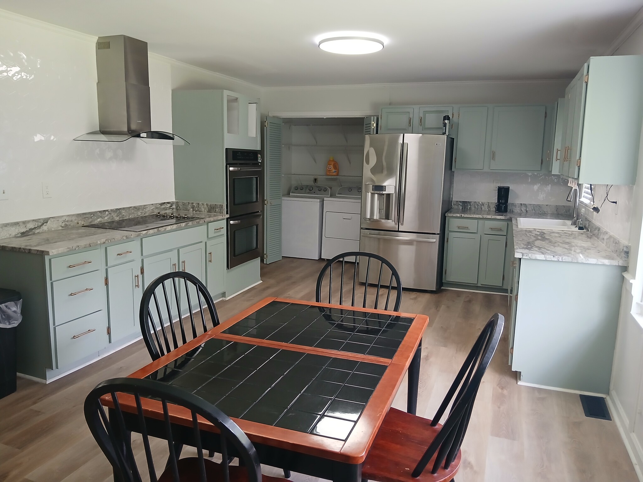 Kitchen-Washer/Dryer - 3634 Riley Rd