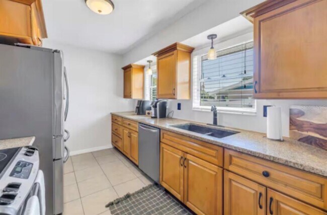 Building Photo - 8199 115th St N