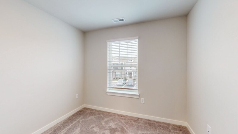 Building Photo - 1736 Frodo Wy