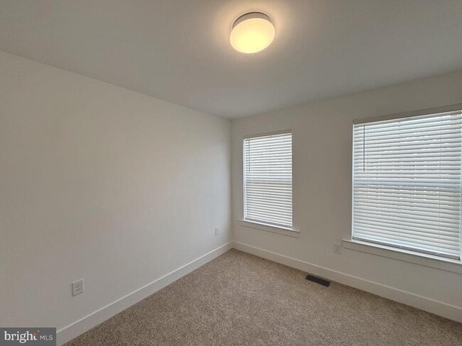 Building Photo - 114 Higher Rock Ct