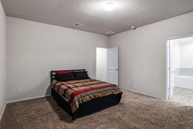 Building Photo - 518 Poppy Field Ct