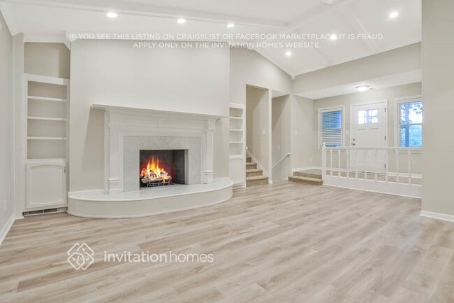 Building Photo - 349 Charmers Way SW