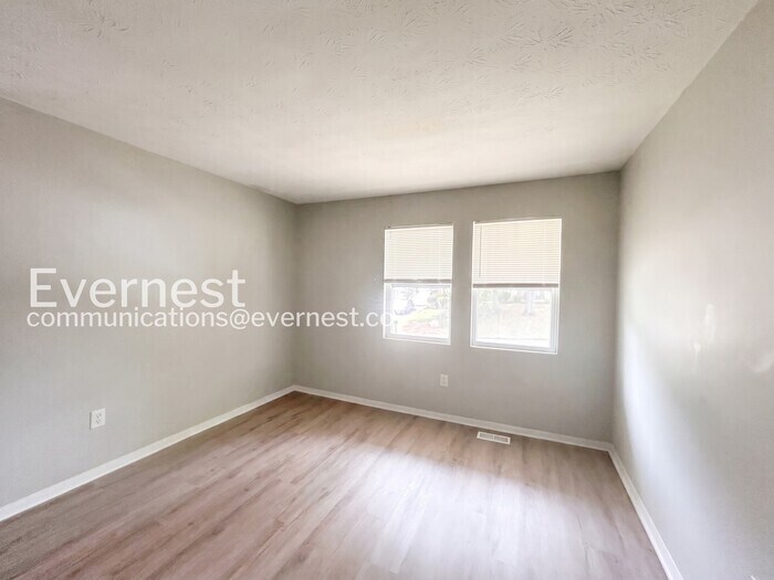Building Photo - 263 Elm Forest Way