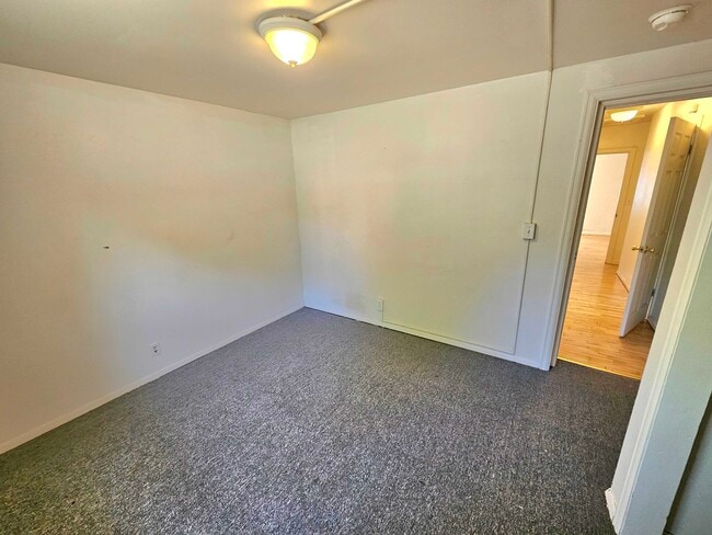 Building Photo - 755 19th St