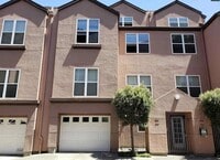Building Photo - Beautiful 3 Bedroom Condo in Gated Community – San Francisco!