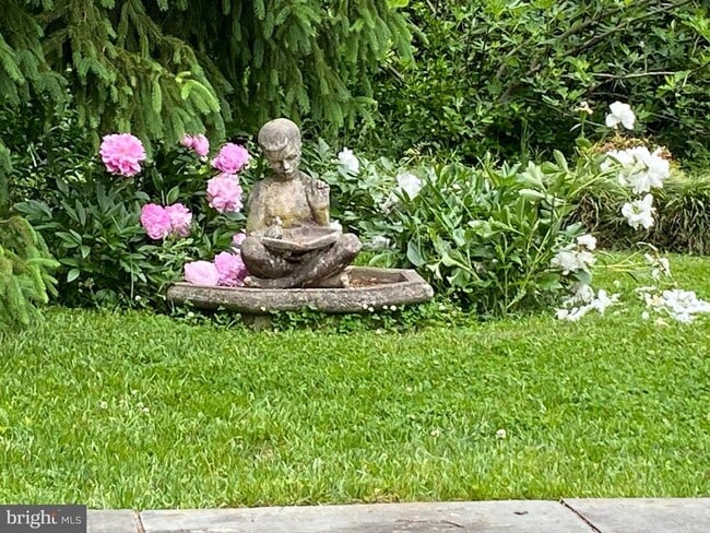 Building Photo - 7805 Accotink Pl