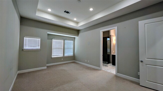 Building Photo - 5116 Pine Reach Dr