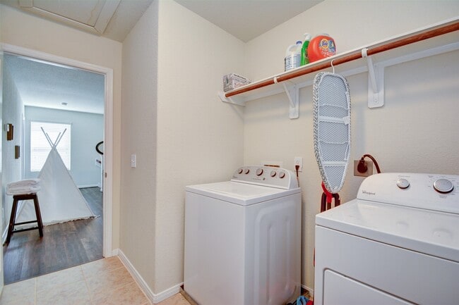 Building Photo - 6807 Alum Rock Ln