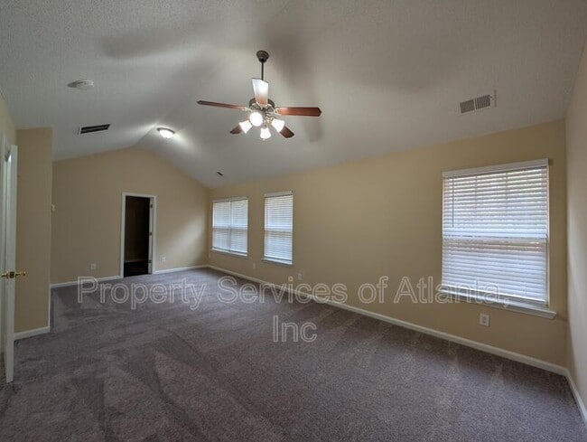 Building Photo - 704 Denise Ct