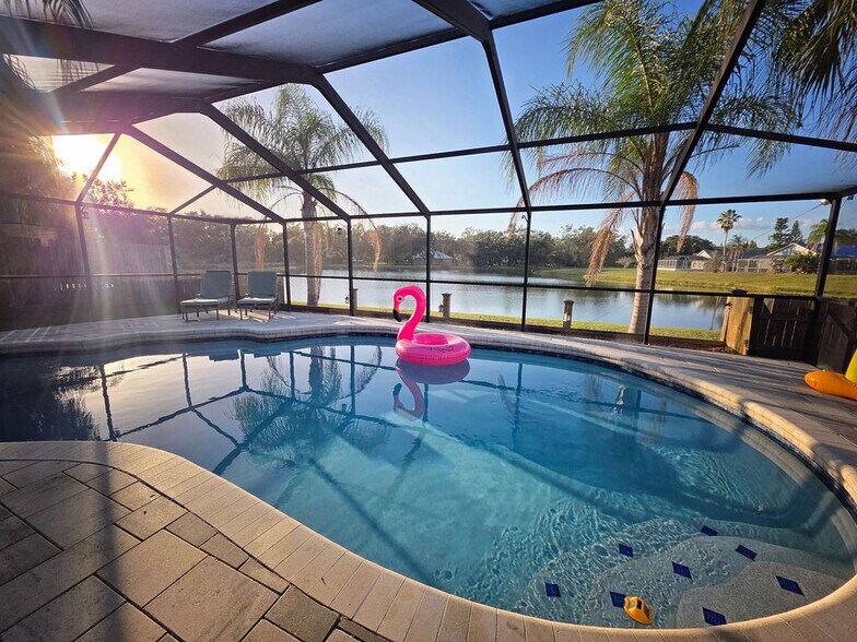 Building Photo - 2019 Shadow Pine Dr