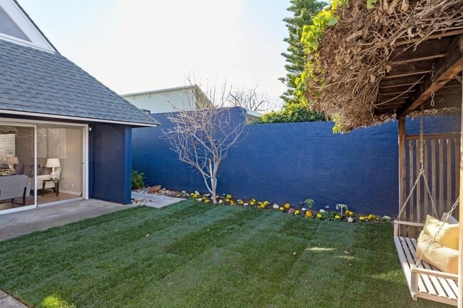 Building Photo - Bright and Airy Sunnyvale Home with Updated Bathrooms and Private Yard