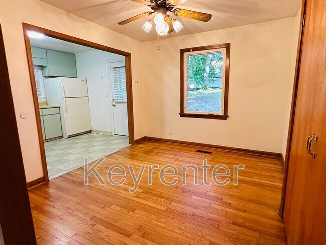 Building Photo - 1614 Shirley Way