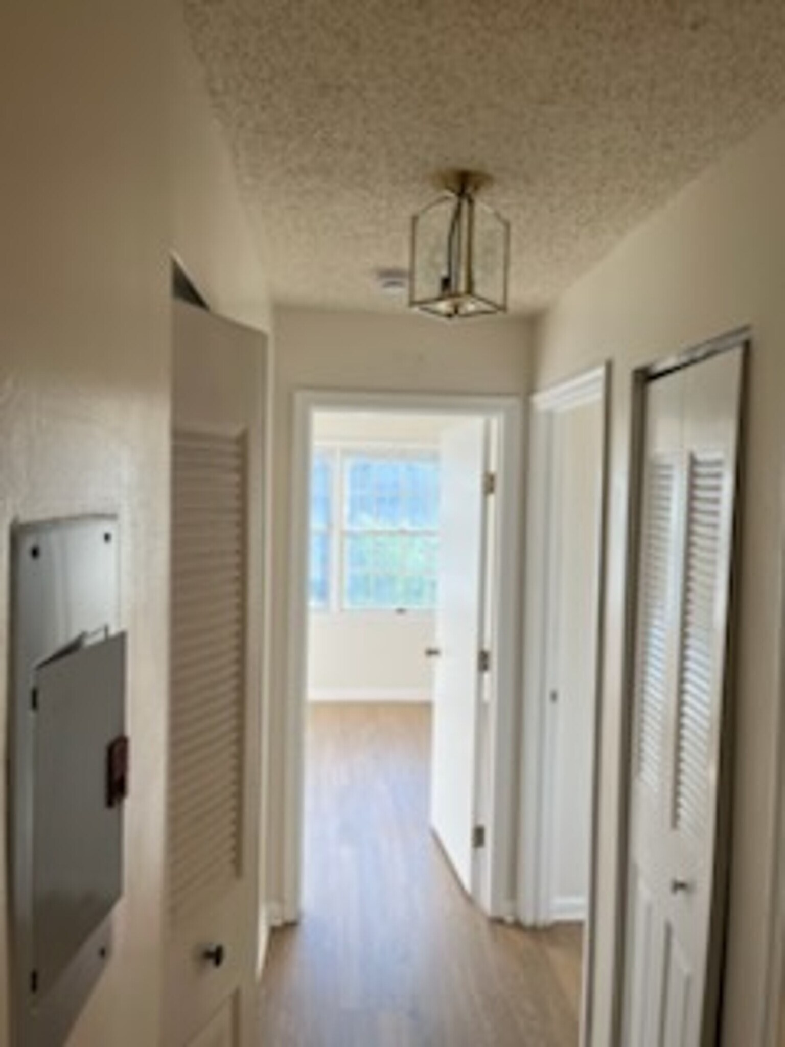 Building Photo - 431 Edpas Rd