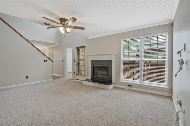 Building Photo - 4910 Lakebrooke Run