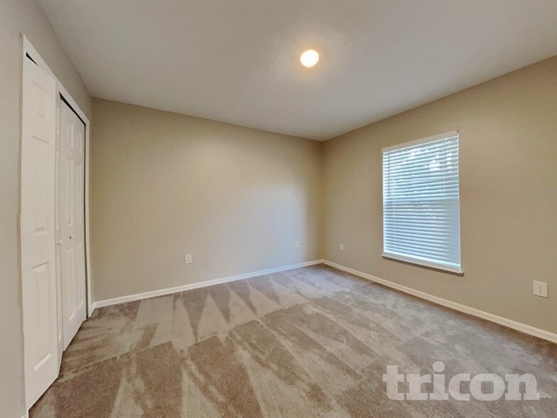 Building Photo - 964 Cascades Park Trail