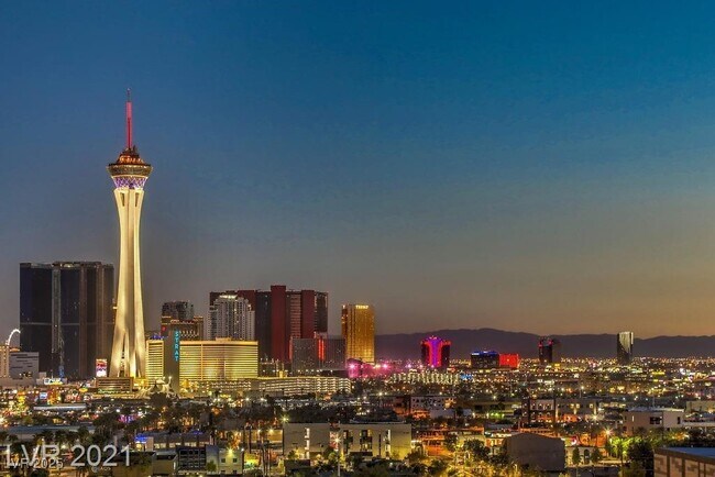 Building Photo - 353 E Bonneville Ave