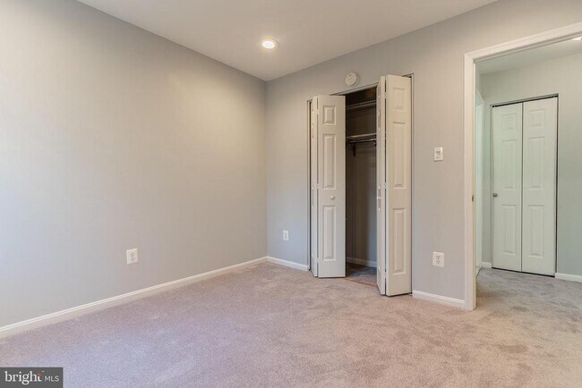 Building Photo - 5417 Long Boat Ct