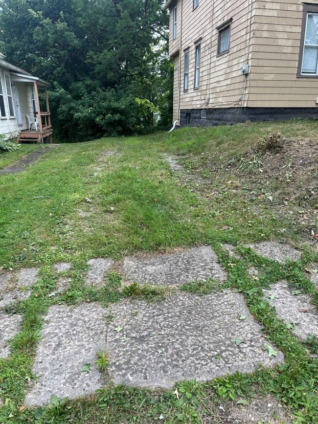 Building Photo - Spacious & Elegant 4-Bedroom Home with Exclusive Rent Discounts!