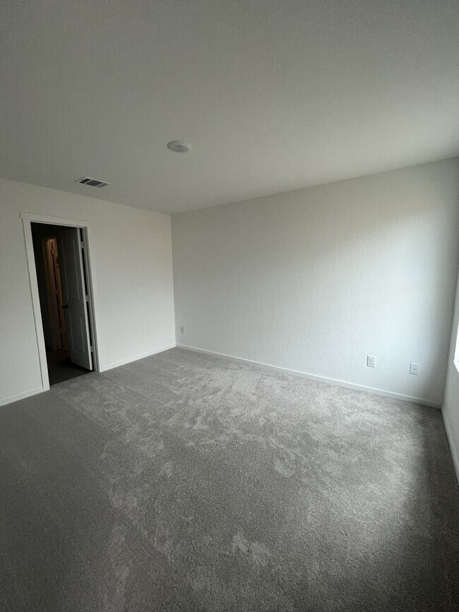 Building Photo - 5716 Alope Wy
