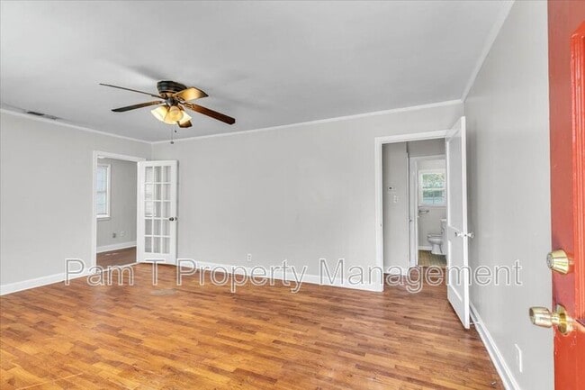 Building Photo - 1408 E 49th St