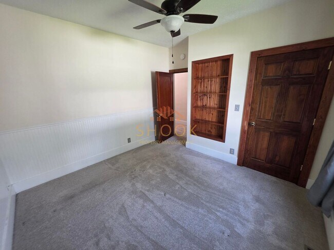 Building Photo - LOOK AT THIS 3 BR GEM WITH A BASEMENT UNDE...