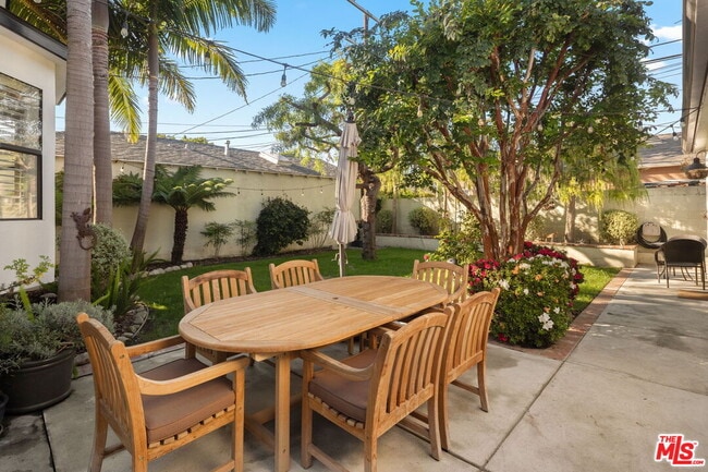 Building Photo - 6521 W 81st St