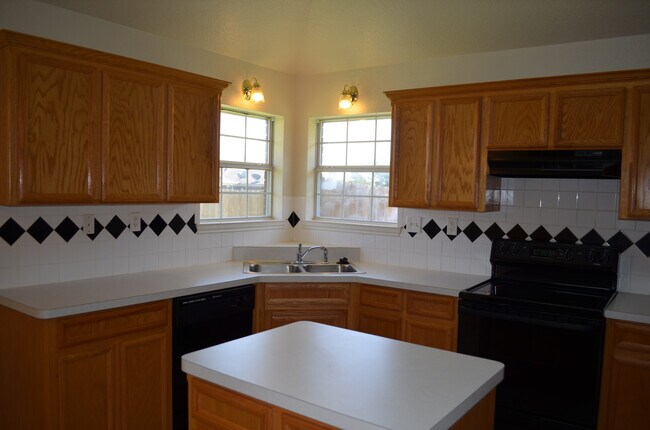 Building Photo - Adorable cottage home in Killeen !