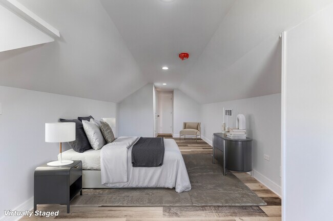 Building Photo - 2508 Kenilworth Ave