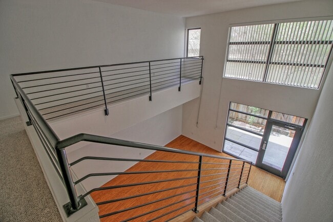 Building Photo - Spacious 1 Bedroom Loft at Ryland Mews