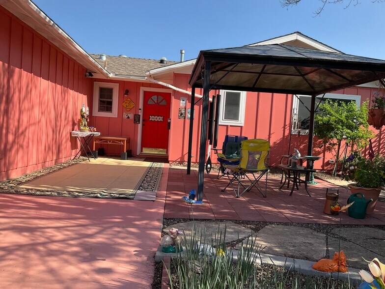 Building Photo - 9859 Gandy Ave