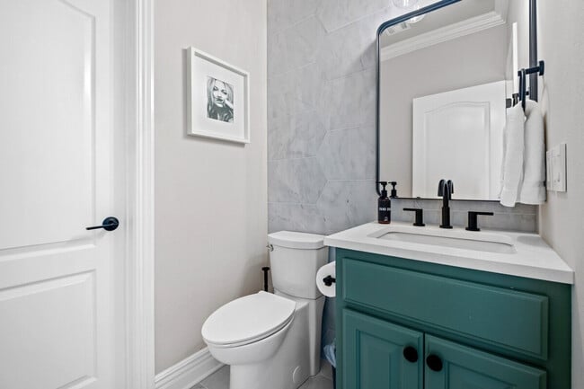 Building Photo - 6508 Stone Lake Dr