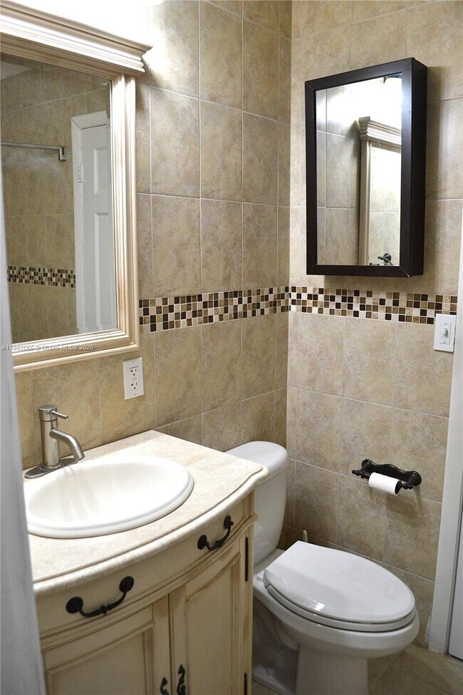 Building Photo - 6475 SW 129th Pl