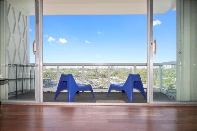 Building Photo - 2451 Brickell Ave