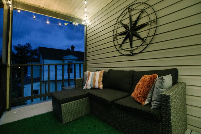 Building Photo - 1011 Forest Park Blvd NW