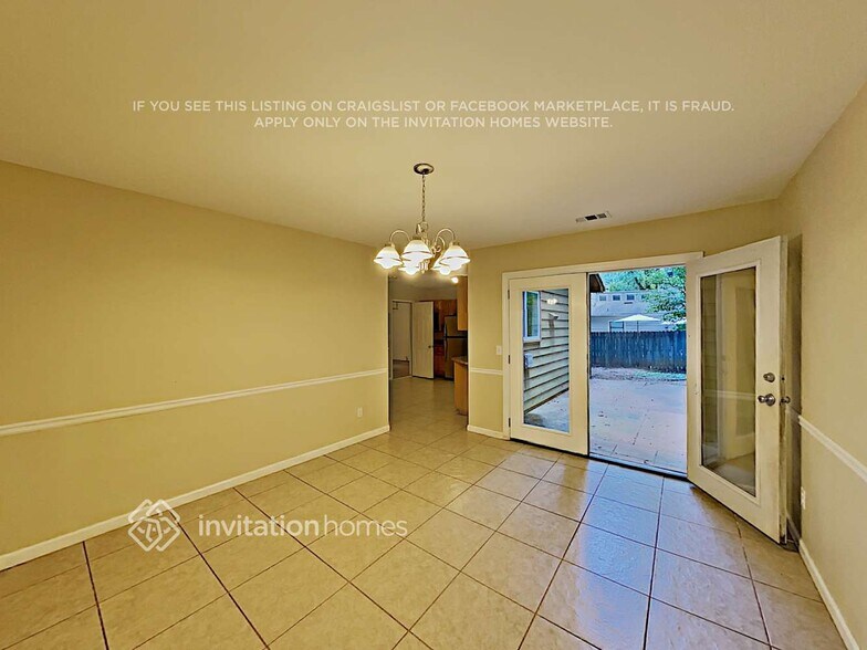 Building Photo - 4059 Oak Ferry Dr NE