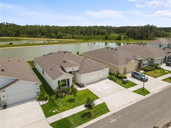 Building Photo - 33700 Hamilton Hl Ln