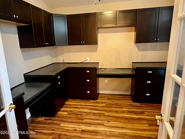 Building Photo - 3037 Captiva Bluff Cir