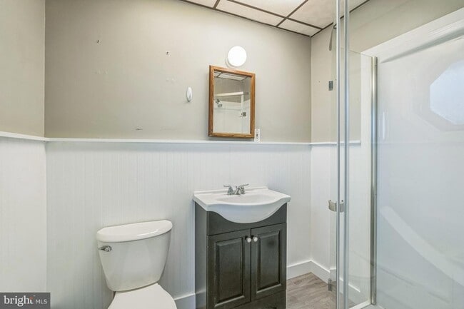 Building Photo - 4658 Mansion St