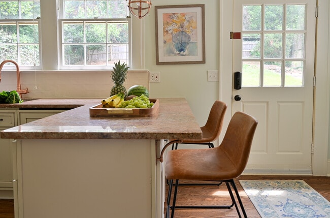 Building Photo - 1799 Flagler Ave NE