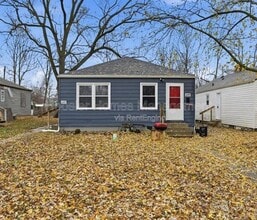 Building Photo - 1035 N Centennial St