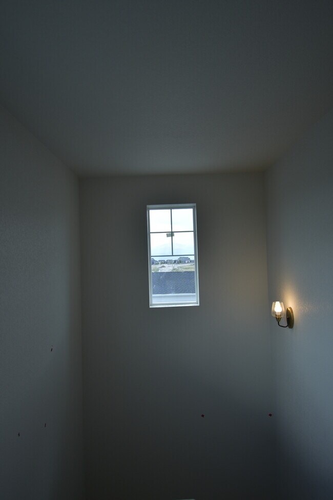 Building Photo - 10220 Spry St