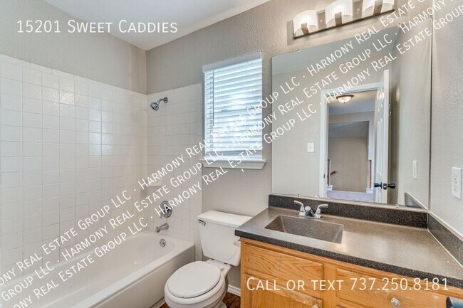 Building Photo - 15201 Sweet Caddies Dr