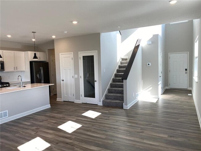 Building Photo - 206 Jean Avenue